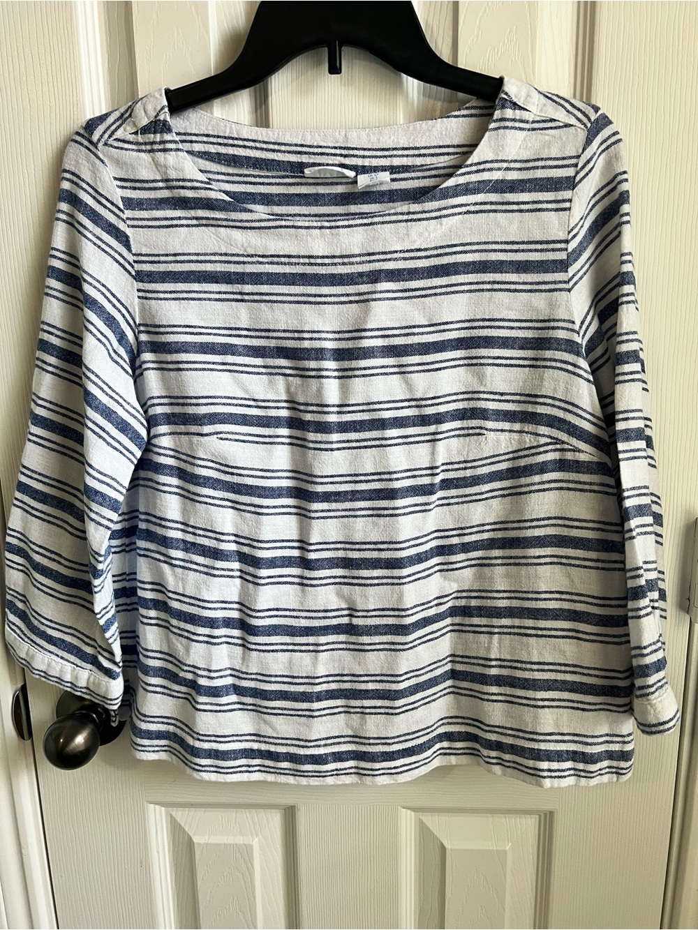 Sigrid Olsen White and Navy Linen Blend Top